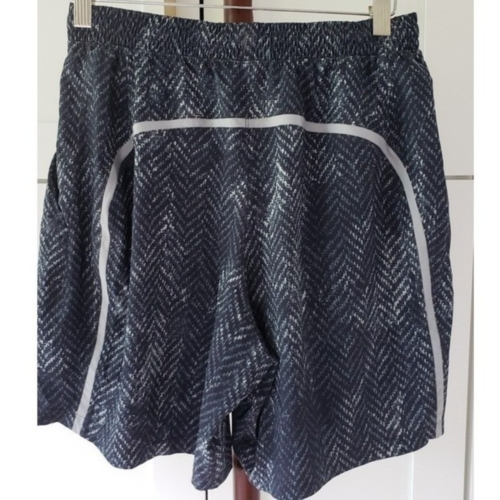 Lululemon Pace Breaker Shorts Mens M Navy Chevron Running Training M7692S‎